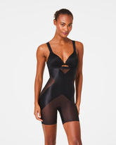 SPANXshapeâ„¢ Satin-Xâ„¢ High-Waisted Mid-Thigh Short | Very Black